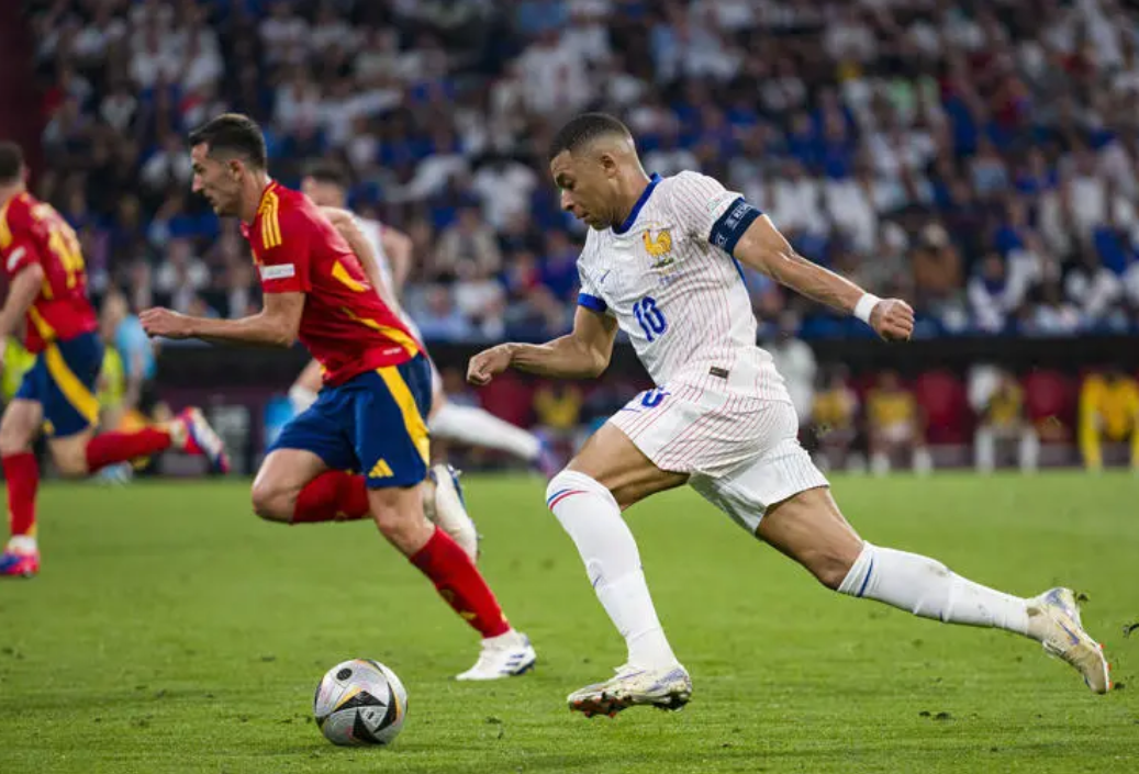 开云体育下载-赛前葡萄牙体育备战法国杯,外线爆发细节曝光,球迷炸锅,球队文化再被提及的简单介绍