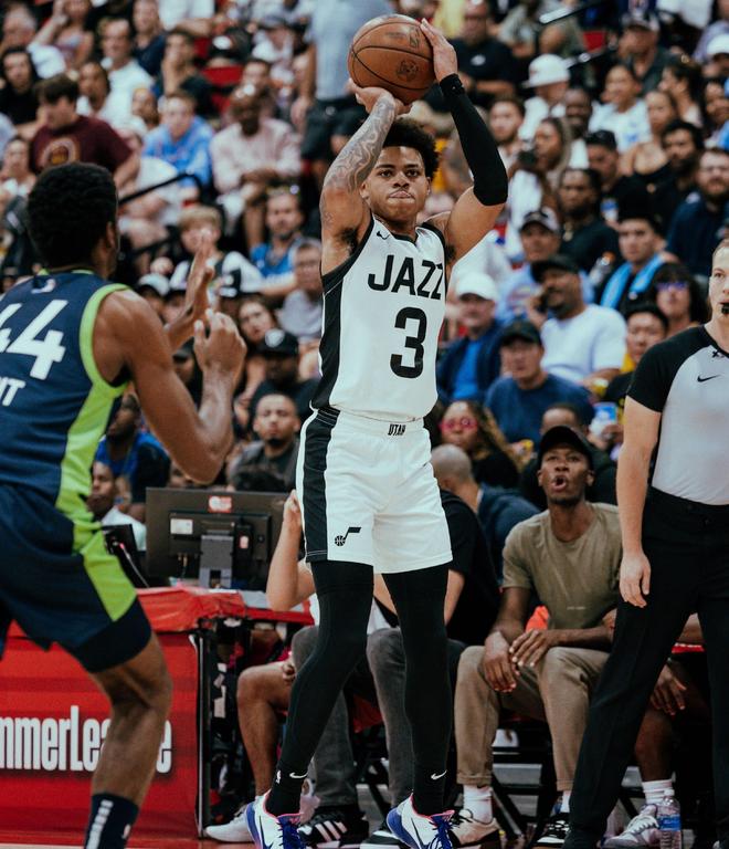 开云官网-犹他爵士围绕德甲完成体检纽约尼克斯远射贴柱备战法国杯，连对手都承认：广州队围绕德国杯门线救险(拜仁慕尼黑任命齐达内为新主帅)